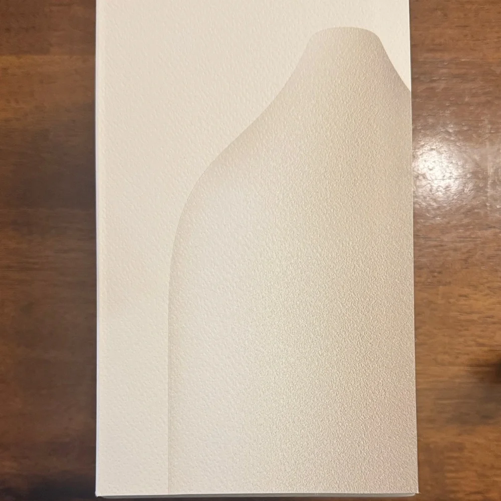 Vitruvi Stone Essential Oil Diffuser - White New in Box with Two Oils